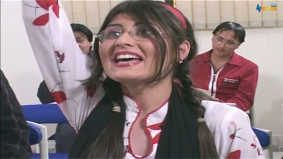 950px x 534px - Da Ba Manay | Najiba Faiz Pashto |Episode 1|Part 1| Pashto Comedy|